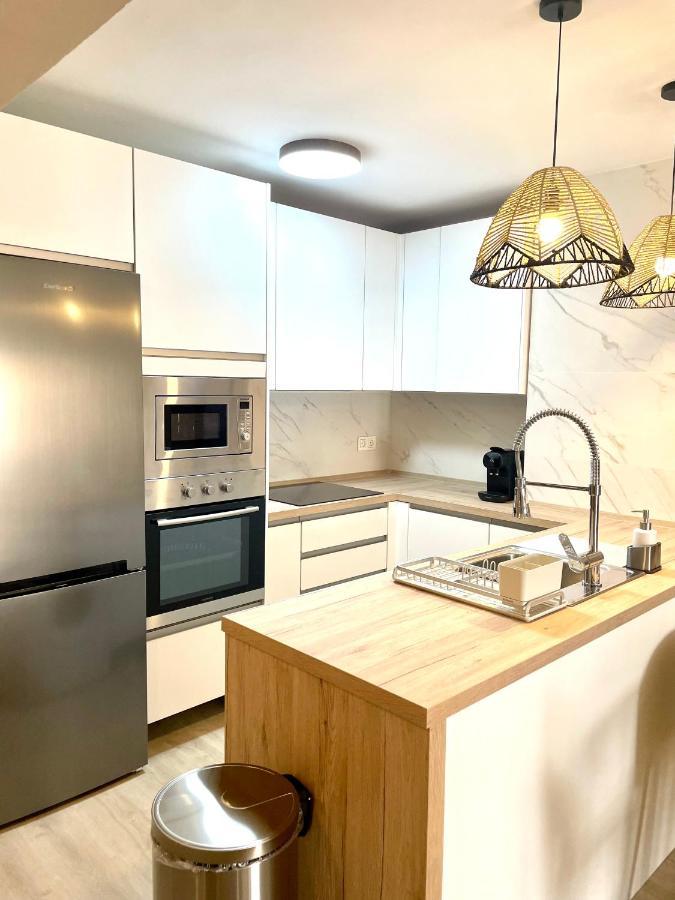Apartamento Piso Centrico En Calle Luis Vives 1, Benalmádena